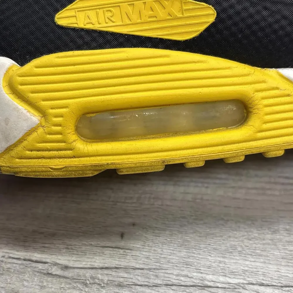 Nike Air Max 90 Hyperfuse Livestrong Sz 9